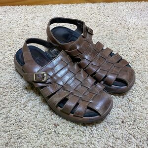Dansko Brie Sandals Womens 37 US 7 Brown Leather Fisherman Closed Toe Buckle